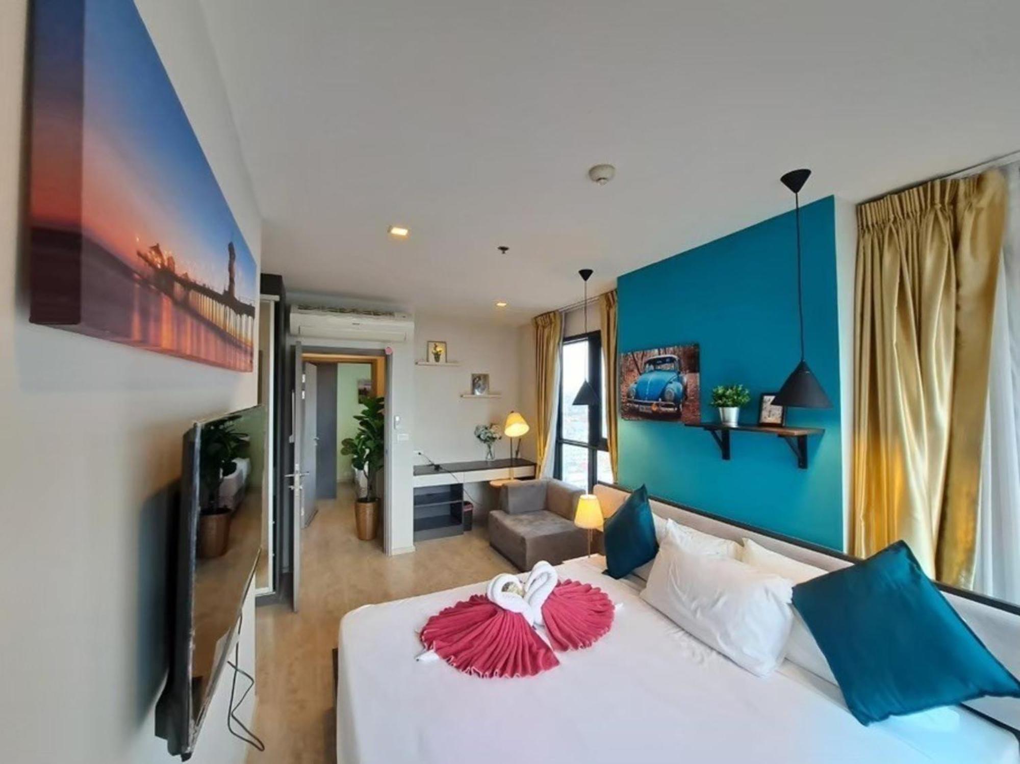 The Base Central Pattaya By Mickey Eksteriør bilde