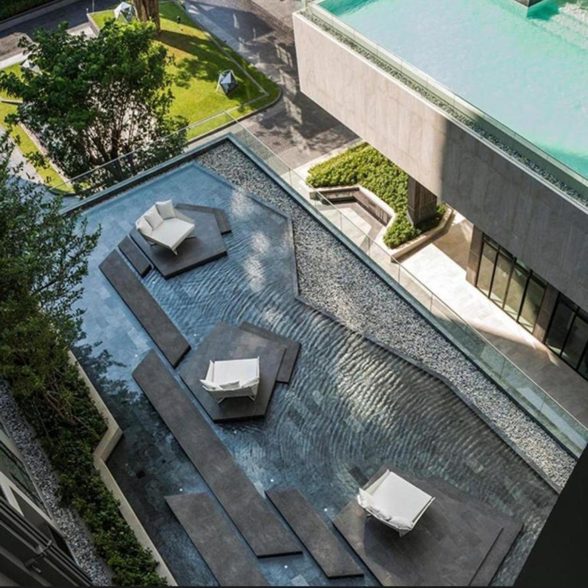 The Base Central Pattaya By Mickey Eksteriør bilde